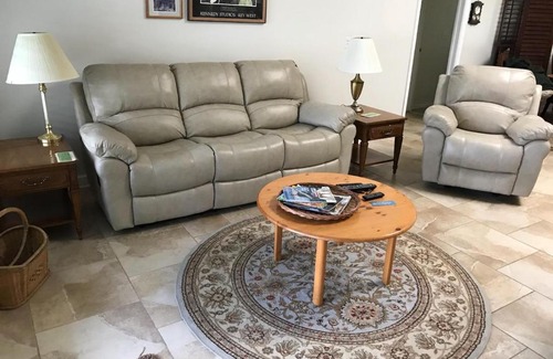 Old Homosassa House | The Sanctuary