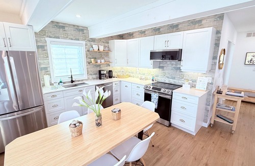 Port Franks House | The Sand Dollar Beach House