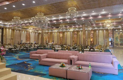 Bandhwari Hotel | The Sandalwood By La Carnation I Faridabad-Gurgaon road