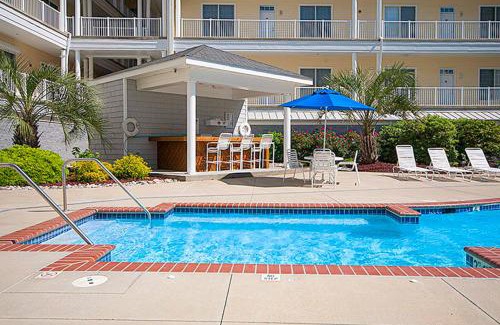 Sandbridge Apartment | The Sandbridge Dunes - The Wave 205