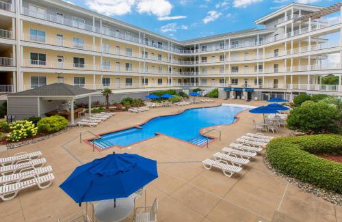 Sandbridge Apartment | The Sandbridge Dunes - Seabiscuit 306