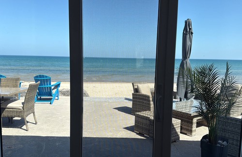Port Franks House | The Sandcastle Beach House