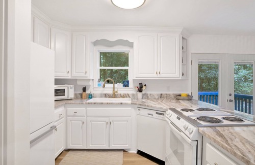 Daphne House | The Sandpiper ~ Bay Access