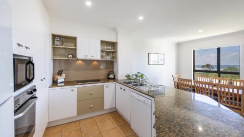 Yamba House | The Sands 19
