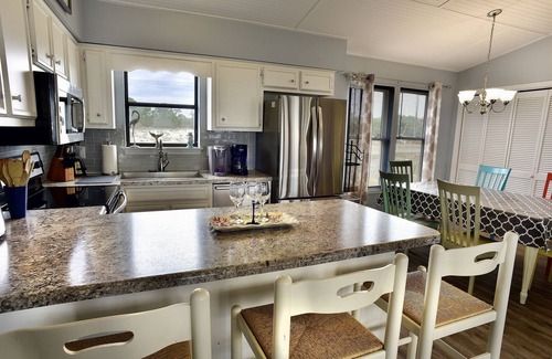 East End House | The Sandy Bucket - Panoramic Ocean Views, Beachside, Lg Deck, Pets, Screen Porch