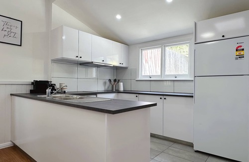 Hobart Central Business District House | The Sandy Nest - Close to Hobart CBD