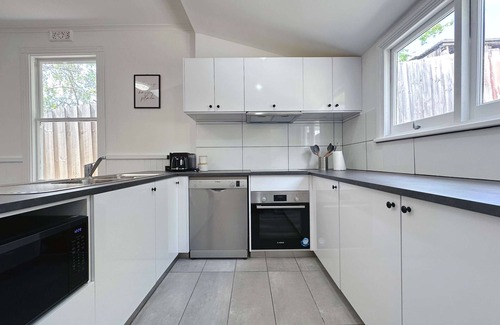 Hobart Central Business District House | The Sandy Nest - Close to Hobart CBD
