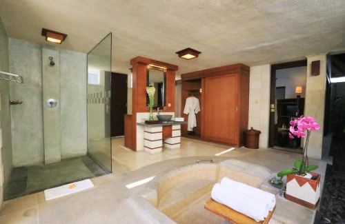 Petitenget Villa | The Sanyas Suite Bali