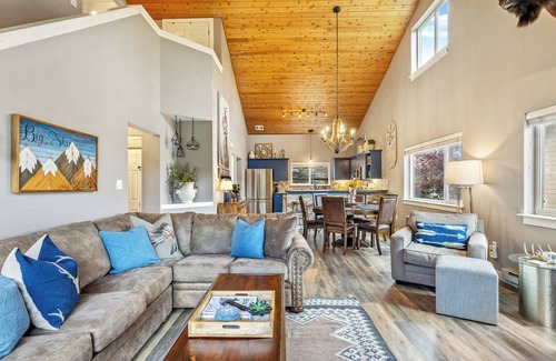Big Sky Ski Chalet | The Sapphire Lodge - Big Sky Town Center