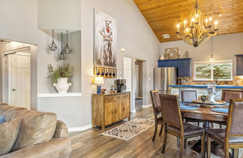 Big Sky Ski Chalet | The Sapphire Lodge - Big Sky Town Center
