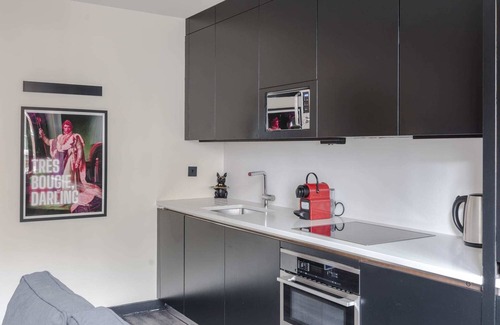 Soho Apartment | The Sassy - Soho - by Frankie Says