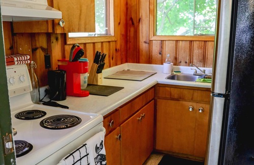 Coboconk Cottage | The Saucy Willow Inn & Cottages on Balsam Lake