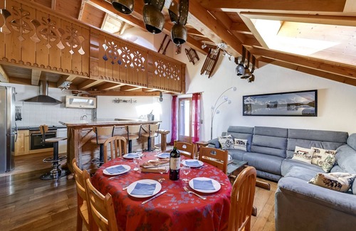 Chamonix City Centre Apartment | The Savoy Klein Luxurious 110 sqm apartment in the heart of Chamonix. 6 pers. Quiet