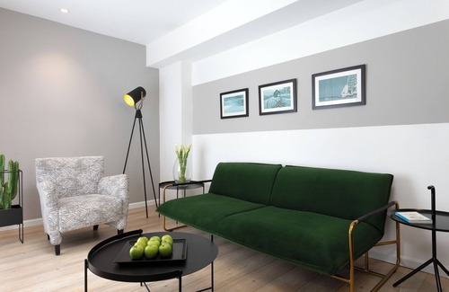 Kerem HaTeimanim Hotel | The Savoy Tel-Aviv, Sea Side