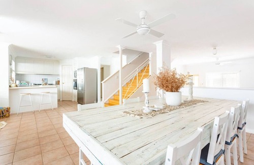 Scarborough House | The Scarborough Beach House - 500m from the Beach