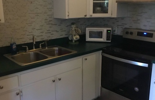 Citrus Springs House | The scenic Withlacoochee River Pet-friendly Bird House