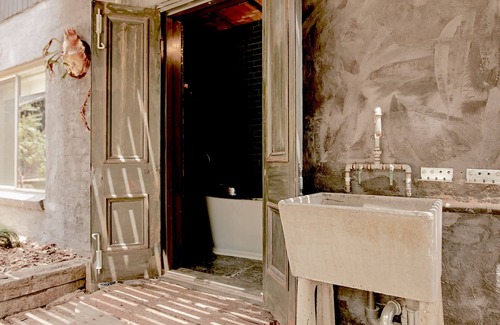 Somers House | The Scout's House on Somers Beach. A classic Australian Beach House experience.