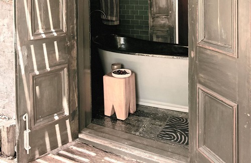 Somers House | The Scout's House on Somers Beach. A classic Australian Beach House experience.