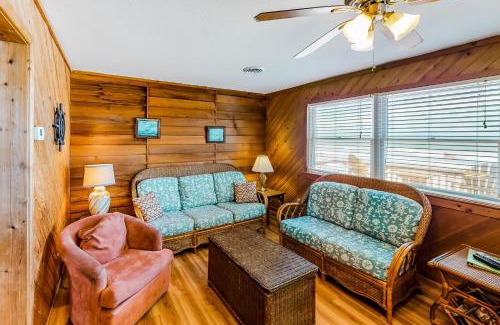 South Nags Head House | The Sea Salt Cottage at Geri's Place 304