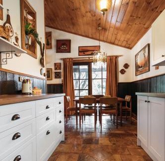 Waratah House | The Sea Shack