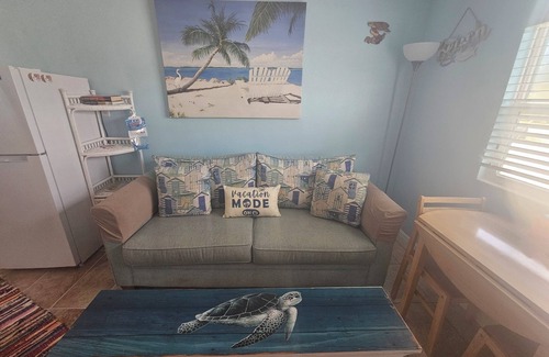 Laurel House | The Sea Turtle