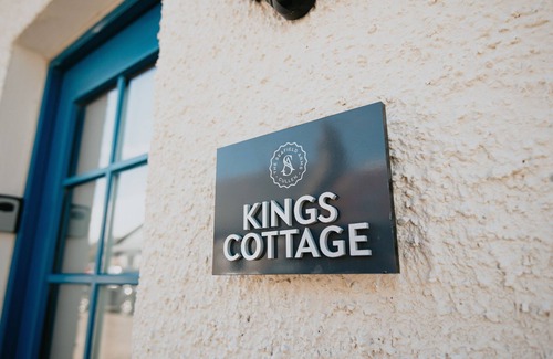 Cullen Cottage | The Seafield Arms Hotel Cullen – Self Catering