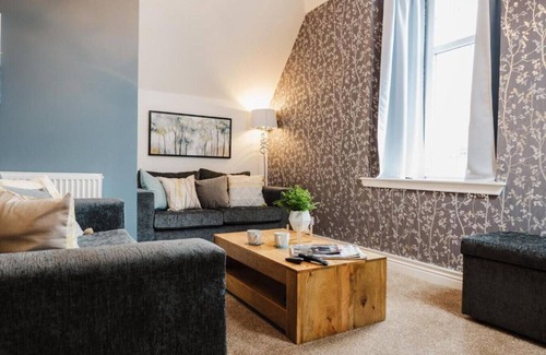 Elgin House | The Seaforth House Chic & Stylish