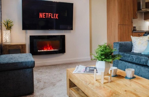 Elgin House | The Seaforth House Chic & Stylish
