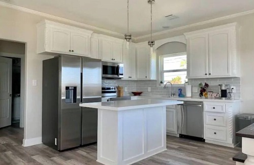 Surfside Beach House | The Seashell - Amazing views, Pet friendly, multiple decks, close to ocean!