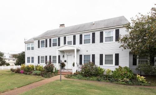 Northeast Virginia Beach House | The Seashore Getaway House