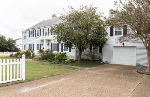 Northeast Virginia Beach House | The Seashore Getaway House