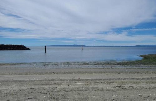Point Roberts House | The Seaside Getaway