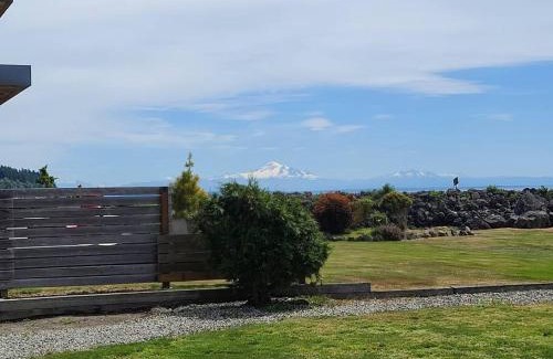 Point Roberts House | The Seaside Getaway