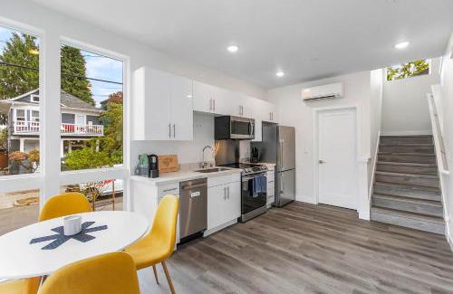 Capitol Hill House | The Seattle Kraken Sweet Suite