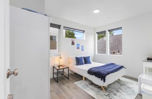 Capitol Hill House | The Seattle Kraken Sweet Suite