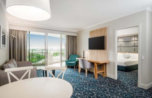Coolangatta Hotel | The Sebel Twin Towns