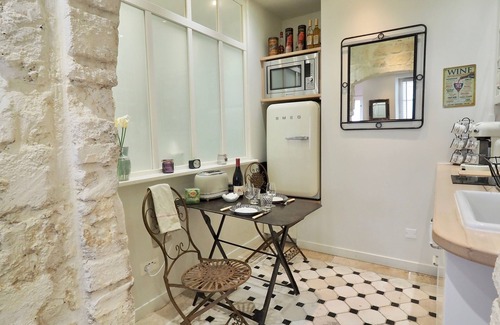 Avignon City Centre Apartment | THE SECRET - CHARMING APARTMENT IN THE HEART OF AVIGNON