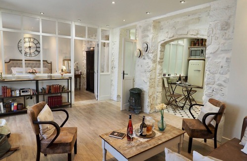 Avignon City Centre Apartment | THE SECRET - CHARMING APARTMENT IN THE HEART OF AVIGNON
