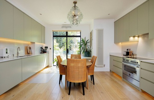 St. Helen's House | The Secret Oasis, by Veeve