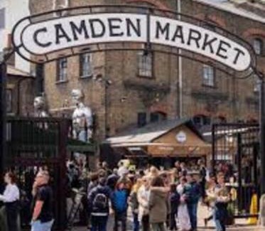 Haverstock Apartment | The secret Pink door in Camden