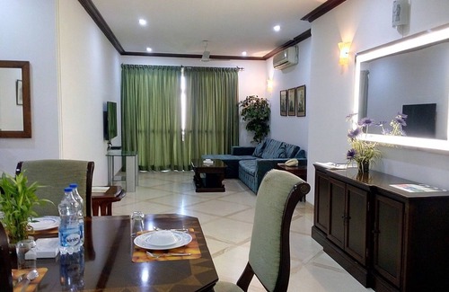 Domlur Hotel | The Senate