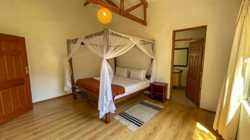 Baruti West House | The Senna House