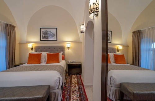 Old City Hotel | The Sephardic House