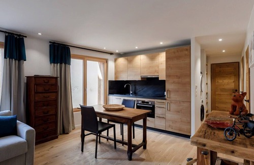 Champagny-en-Vanoise Apartment | The Serac - calm and confortable with garden