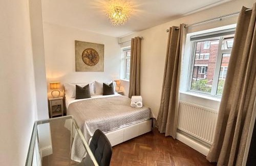 Chelsea Apartment | The Seraphina Suite - Chelsea