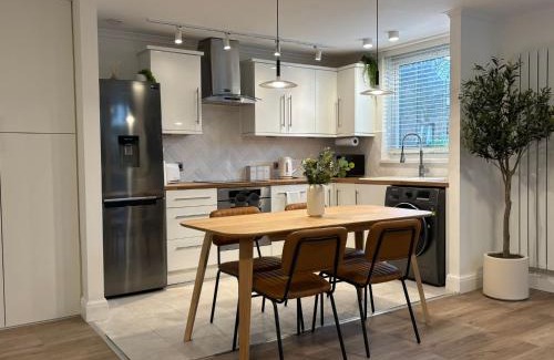 Haverstock Apartment | The Serene Retreat in Camden