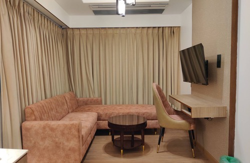 Nagpur Hotel | The Seven Hotel