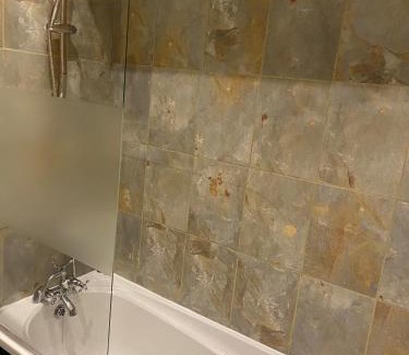 Timsbury Hotel | The Seven Stars