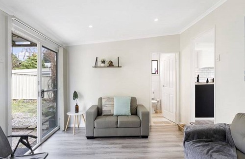 Vincentia House | The Shack by Experience Jervis Bay