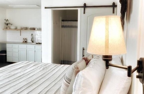 Homer Hotel | The Shack Inn